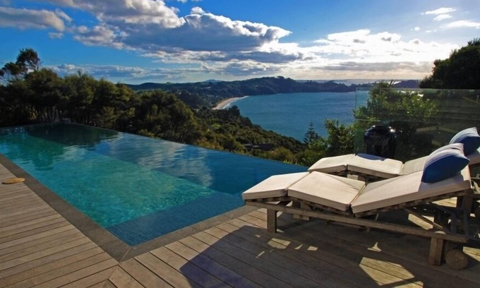 Waiheke Island House | Stunning, sunny Cape Cod hilltop retreat - beautiful pool and sweeping gardens