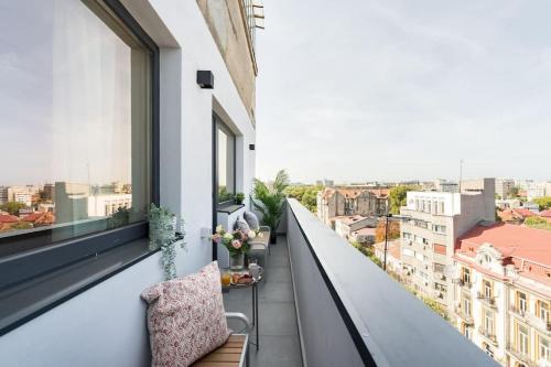 Bucharest City-Centre Apartment | Stunning Views 3BR Sunny Flat - Amazing Terrace