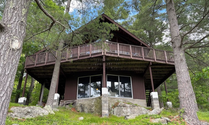 Keene House | Stunning views from house high up on mountain side.