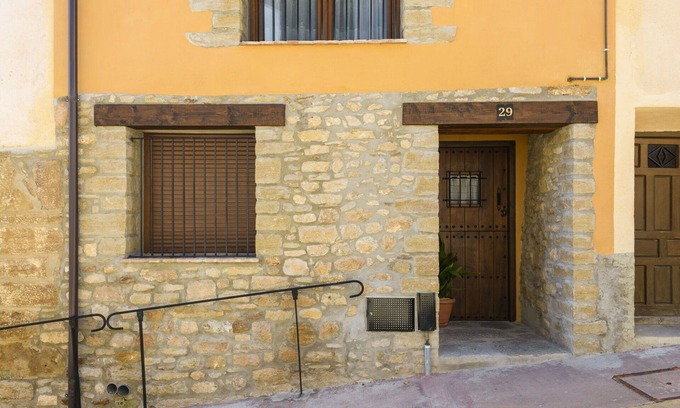 Olocau del Rey Villa | Stunning villa for 2 guests with WIFI, TV, balcony, pets allowed and panoramic view
