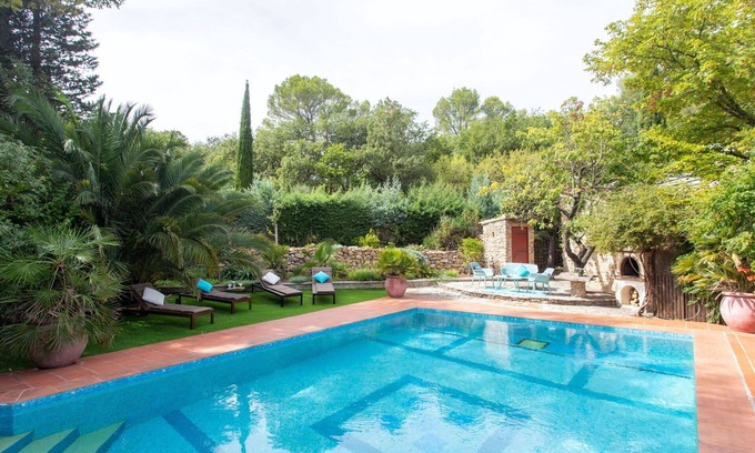 Cuers House | Stunning villa for 4 guests with private pool, A/C, WIFI and TV