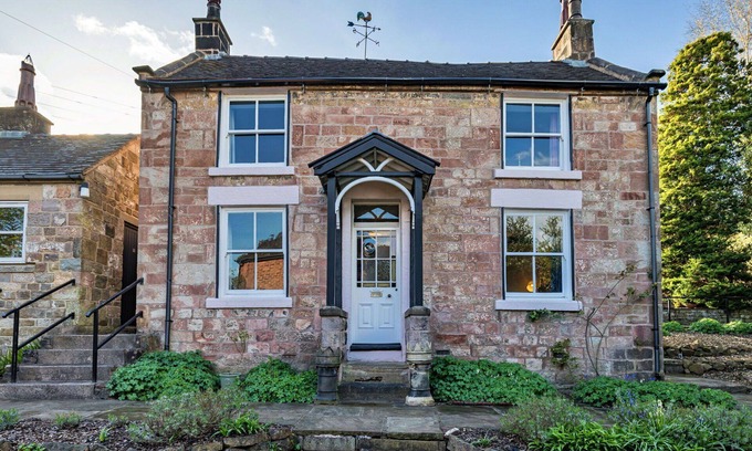 Tunstall House | Stunning villa for 6 people with WIFI