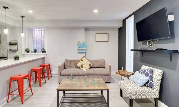 Truxton Circle House | Stylish 1BD Apartment in Downtown DC