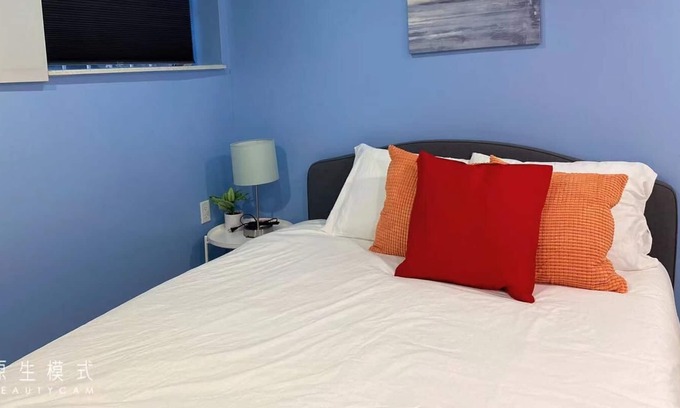 East Flushing Apartment | Stylish 2 Bedroom Apartment near MTA buses