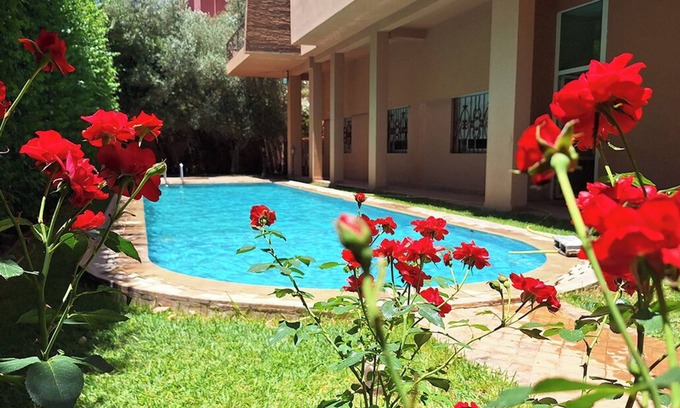 Hivernage Apartment | Stylish 2BR w/Pool, Terrace & Netflix