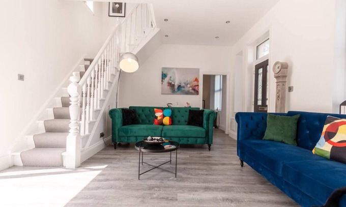 Jesmond House | Stylish 3 Bed House close to City Centre