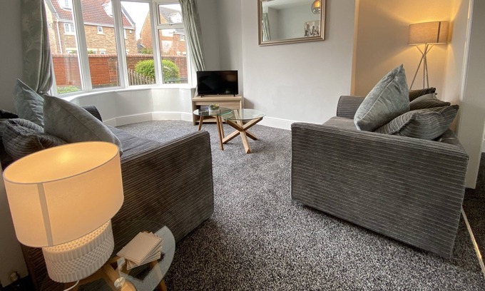 Doncaster House | Stylish, 3-bedroom home, with parking on premises