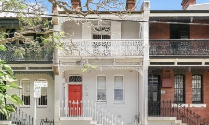 Paddington House | Stylish 3 BR large Terrace in Paddington + Views
