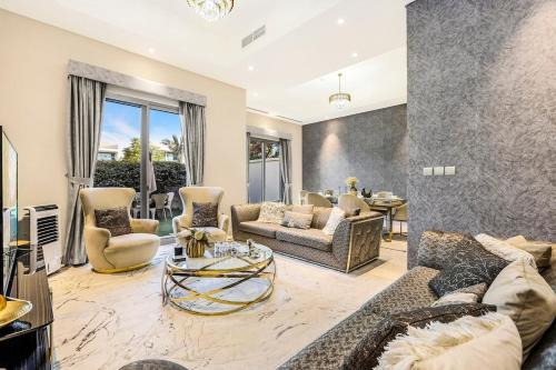 Discovery Gardens Apartment | Stylish 4BR Family Villa Easy Access to Dubai Marina & Expo City