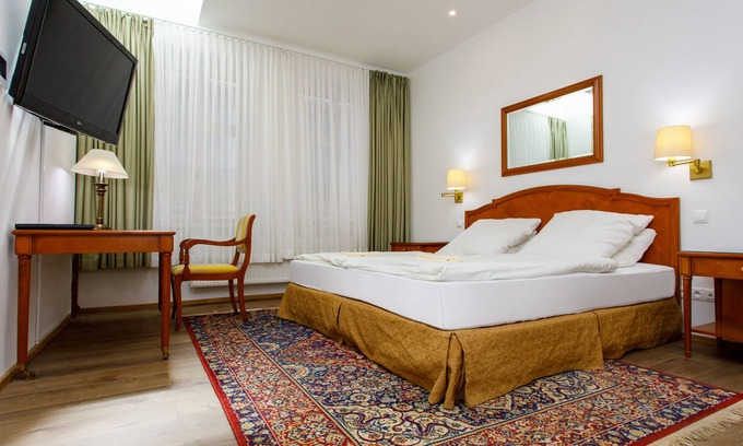 Litomysl Apartment | Stylish accommodation in the center of Litomyšl with parking