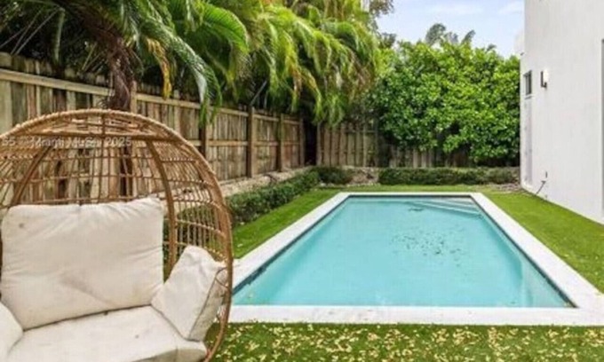 Northeast Coconut Grove Villa | Stylish and Trendy Villa with Heated Pool in Heart of Downtown