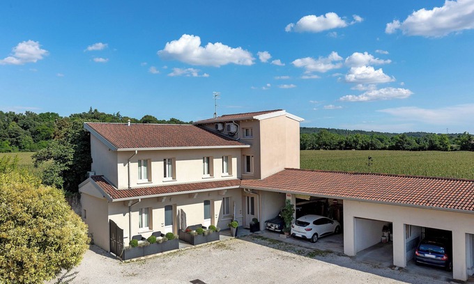 Lonato del Garda Apartment | Stylish apartment with terrace "Lm House - Bilocale Orchidea"