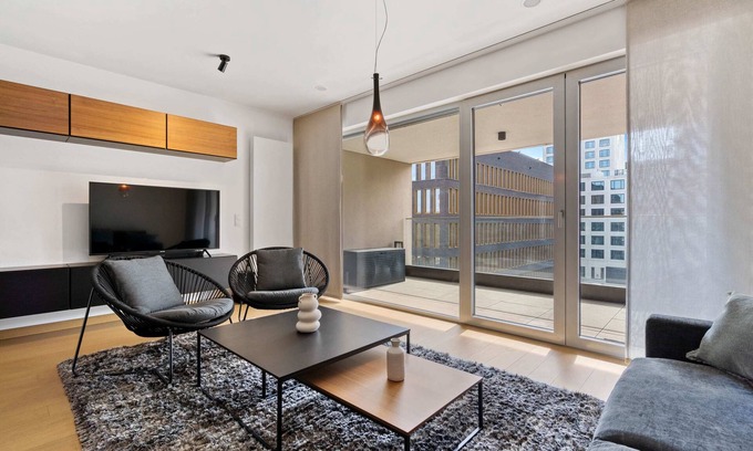Gasperich Apartment | Stylish Apt in Cloche dOr w balcony