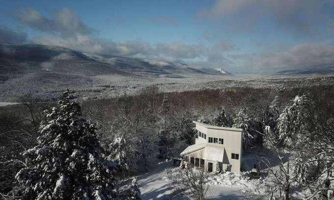 Elka Park House | Stylish Catskills Home w/Fall Foliage Views & Cozy Fireplace