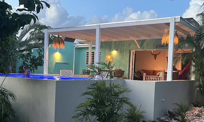 Piscadera House | Stylish comfortable home with private pool at walking distance Piscadera Beach