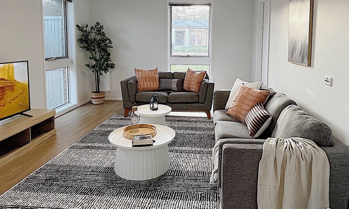 Kaleen House | Stylish, Comfy Family Home & Pet Friendly with Large Garden