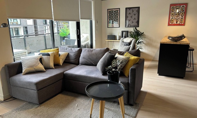 St Kilda Apartment | Stylish, cosy and perfectly located apartment
