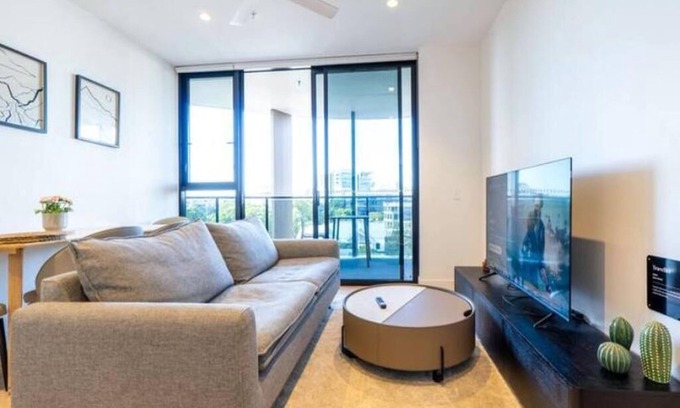 Milton Apartment | Stylish Flat in Milton - Near cultural & BNE City