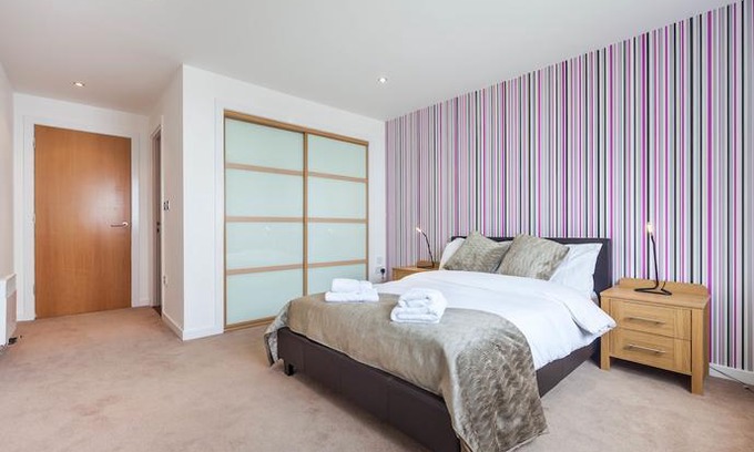 Newhaven Apartment | Stylish Garden View Apartment
