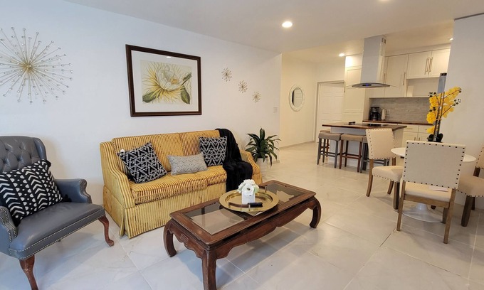 El Paso Apartment | Stylish Newly remodeled 3bdr Apt
