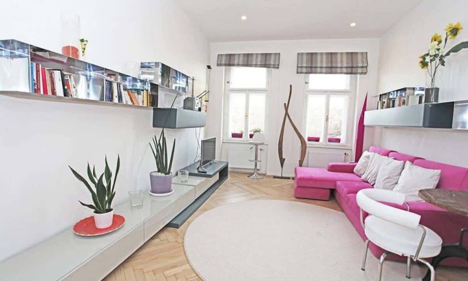 Smichov Apartment | Stylish river-view apartment