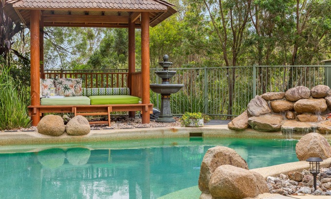 Moorina House | Stylish rural retreat on the foothills of Mt. Mee