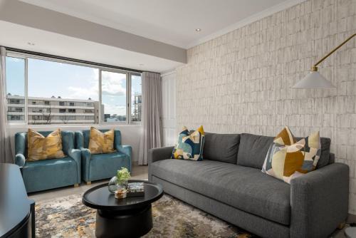 Sea Point Apartment | Stylish Sea Point Apartment
