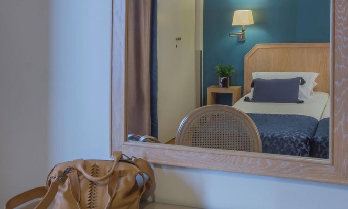 Ilisia Apartment | Stylish serviced flat for 3 in the heart of Athens!