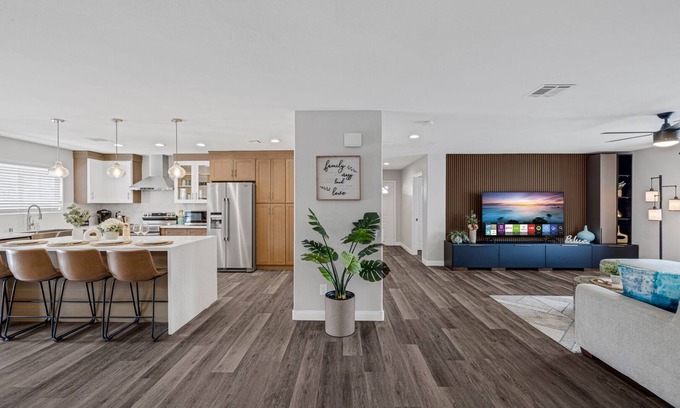 Enterprise House | Stylish Single-Story Ranch Home 10 Mins to Strip w/RV Parking 9 Beds Sleeps 18