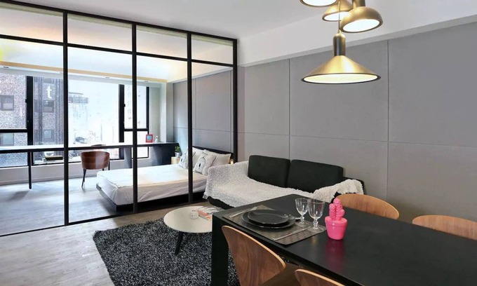 Tin Hau Apartment | Stylish studio apartment near Causeway Bay [1]