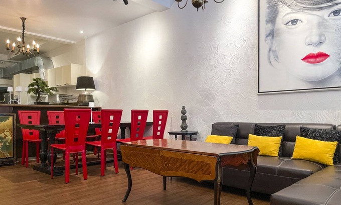 Nimman House | Stylish Townhouse in Nimman Area. Full Kitchen. Quiet Street.