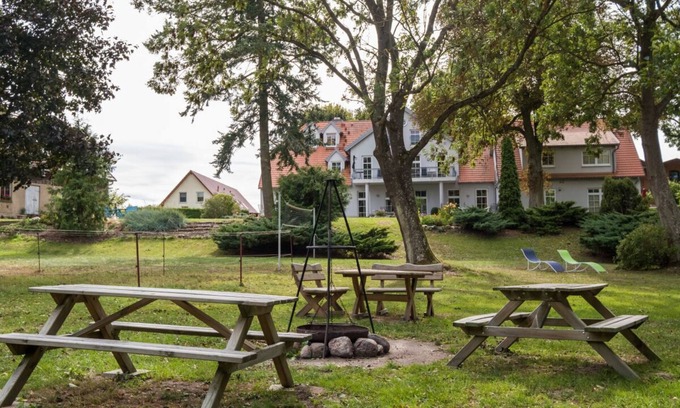 Muritz Apartment | Stylish vacation apartment in a manor house on Lake Plau