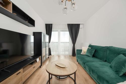 Srodmiescie Apartment | Stylowy Apartament z Widokiem Browary Wrocławskie by Renters Prestige