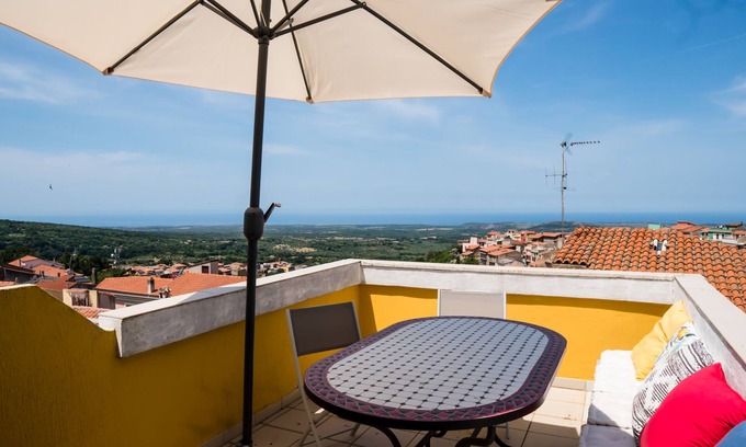 Cuglieri House | Su Palatu - Spacious house for 6 with panoramic terrace