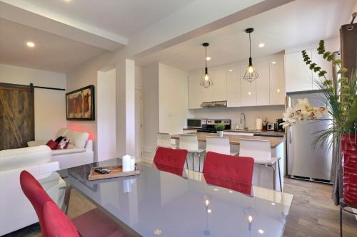Desjardins Apartment | Sublime Résidences Traverse au Chateau