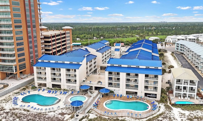 Ono Island Apartment | Sugar Beach 160 Pool View