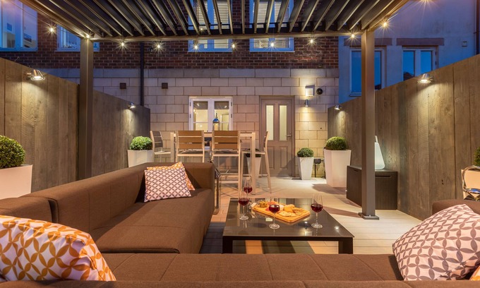 Whitby House | Sugar Reef - Luxury House, Garden, Parking & EV Point