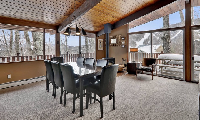 Warren Ski Chalet | SUGARBUSH VINTAGE 1963 CHALET SKI IN OUT FULL REMODEL 2022 MID-WEEK SPECIAL