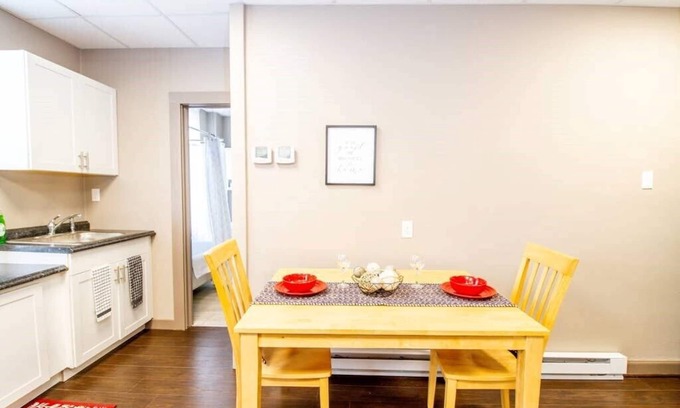 Hermann Hotel | Suite #1 - 1 Bed 1 Bath in the middle of Downtown