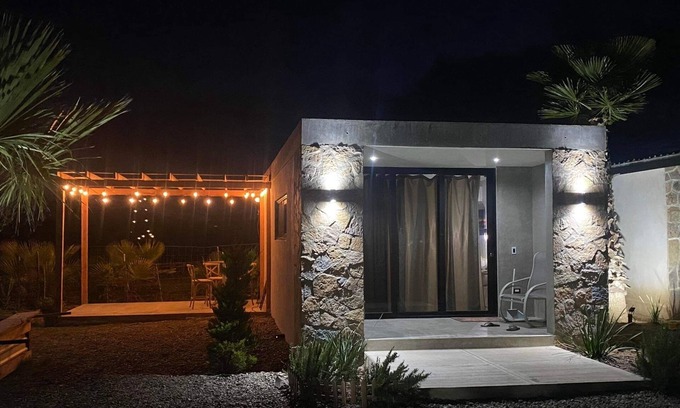 Valle de Guadalupe Cabin | Suite 1 En Finca de Piedra Valle, Downtown