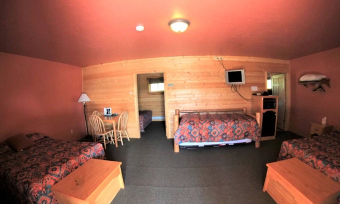 Aladdin Cottage | Suite #15 Large Cozy Suite With 1 Private Bedroom