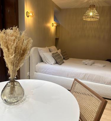 Charleville-Mezieres Apartment | Suite by CollectionAura Centre Charleville