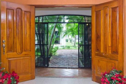 Playacar Bed & Breakfast | Suite Jacuzzi Room in Stunning Villa Playacar Ii