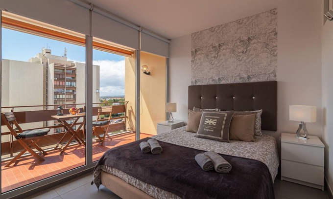 Vilamoura Apartment | SUITE ON 7TH EXCELLENT BALCONY WITH THE BEST VIEW IN TOWN - 1Br
