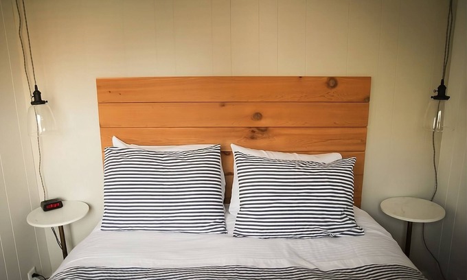 Long Beach Hotel | Suite w/Kitchenette at Boardwalk Cottages, Pet-friendly Property, Free Parking