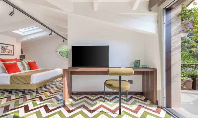 Piano di Sorrento Resort | Suite with Gulf and Mountain View in Sorrento