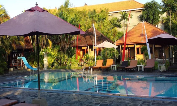 Downtown Kuta Hotel | Suji Bungalow