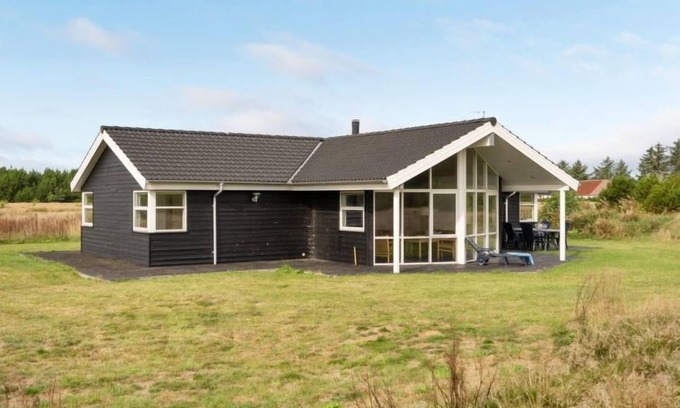 Nørklit House | "Sulki" - 3.5km from the sea by Interhome