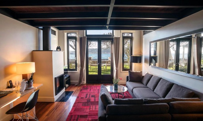 Cengelkoy Mahallesi Hotel | Sumahan - on the Water