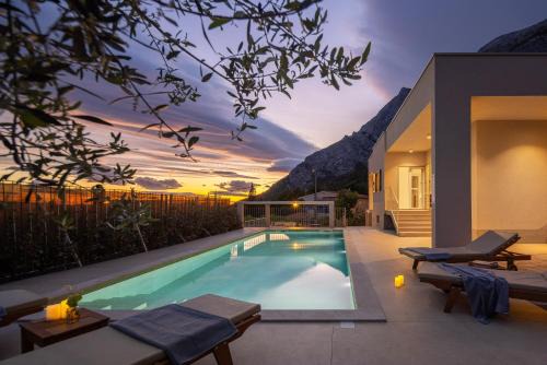 Bast Villa | Summer House Lea - Villa with heated pool and sea view